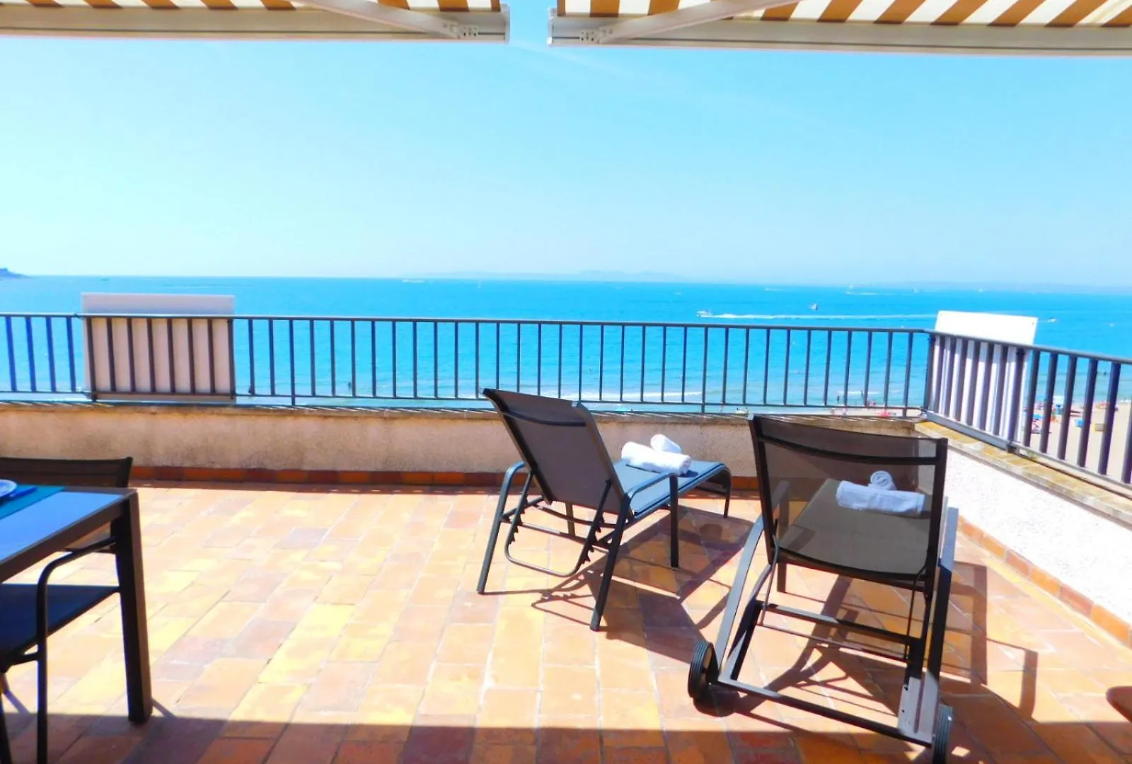 Gmid Immo Apartamento Castell Joncar 3 Roses Španělsko